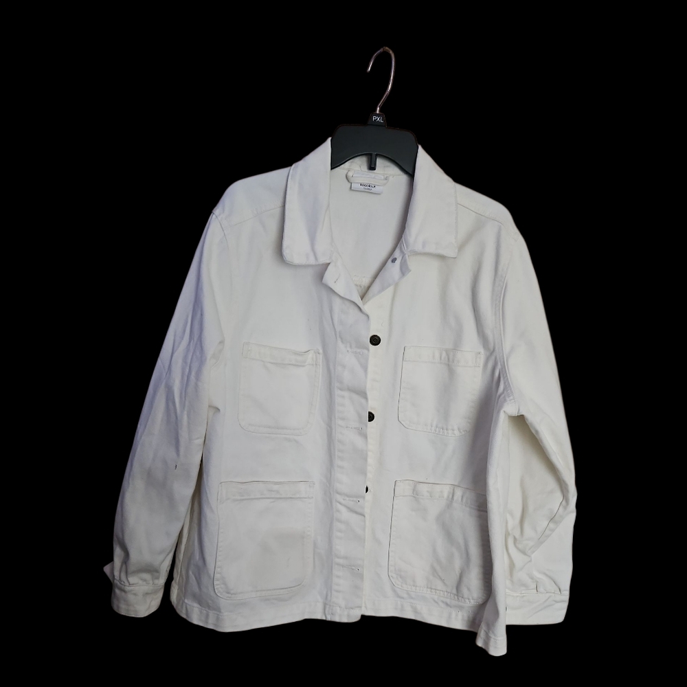 Elegant White Utility Jacket for Women